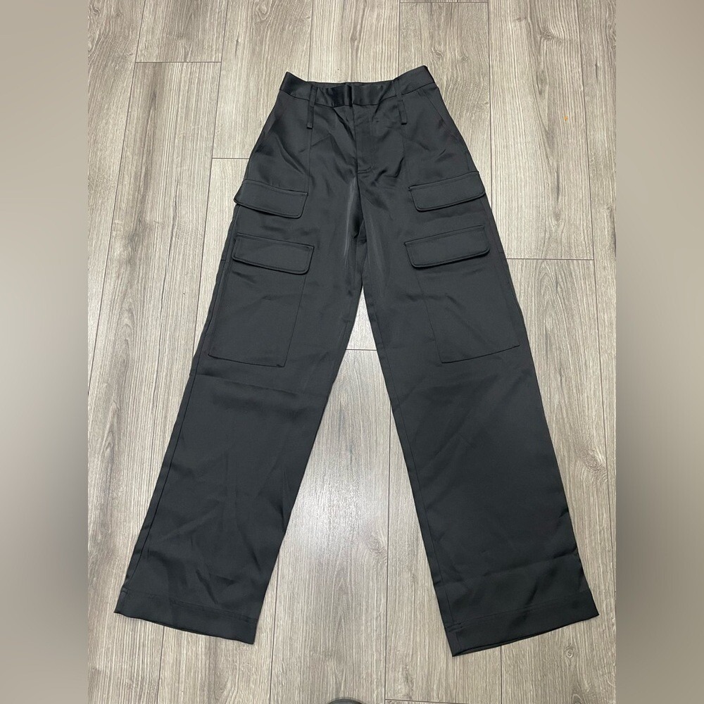 NWT NOLI Milan Satin Cargo Pants Sz 0